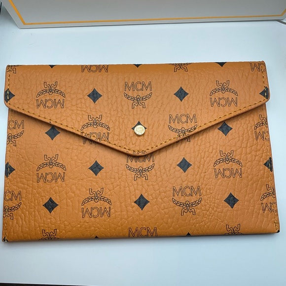 Tan Leather MCM Clutch with Unbranded Gold Chain In Box - Picture 3 of 4